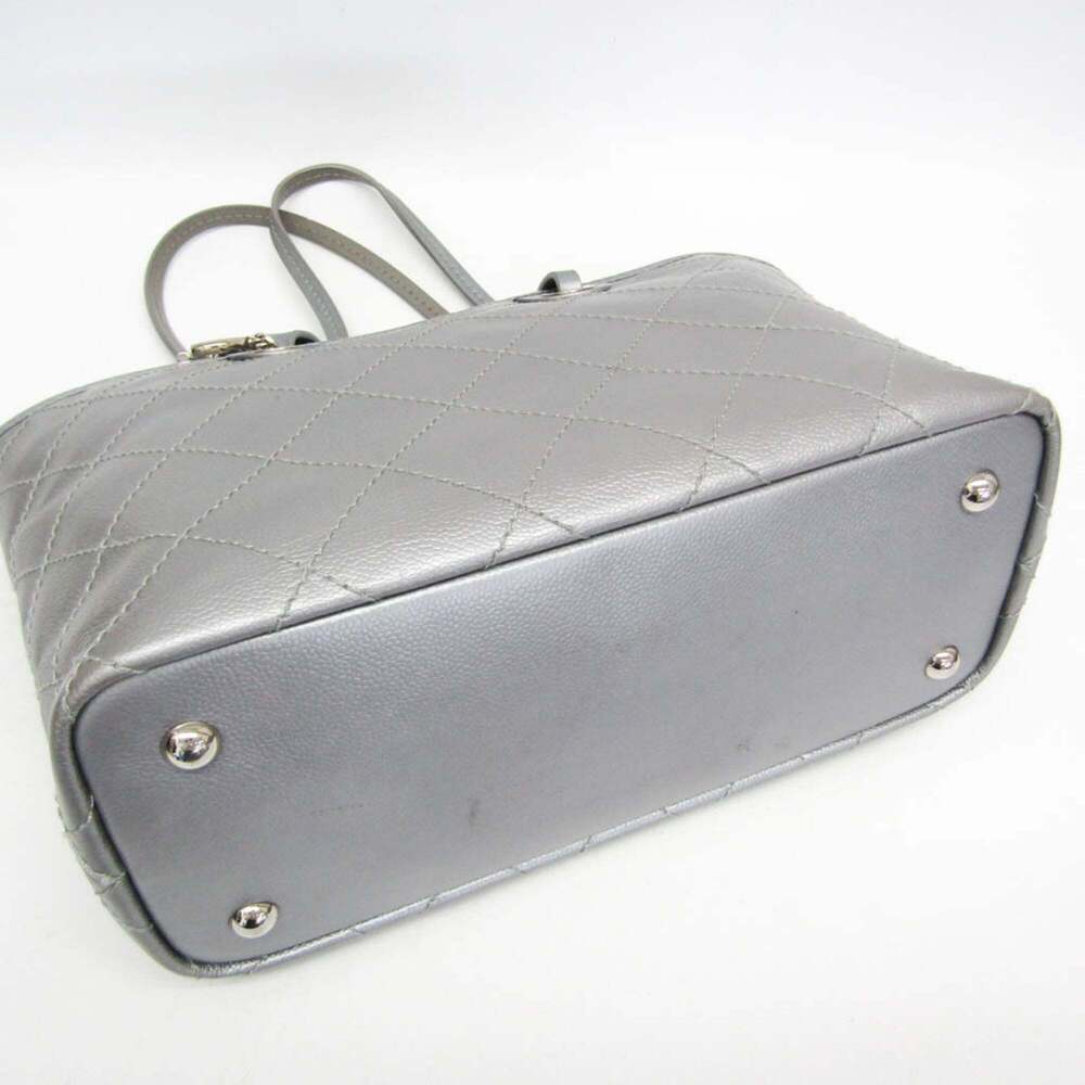 CHANEL Silver Tote Bag - Picture 4 of 15